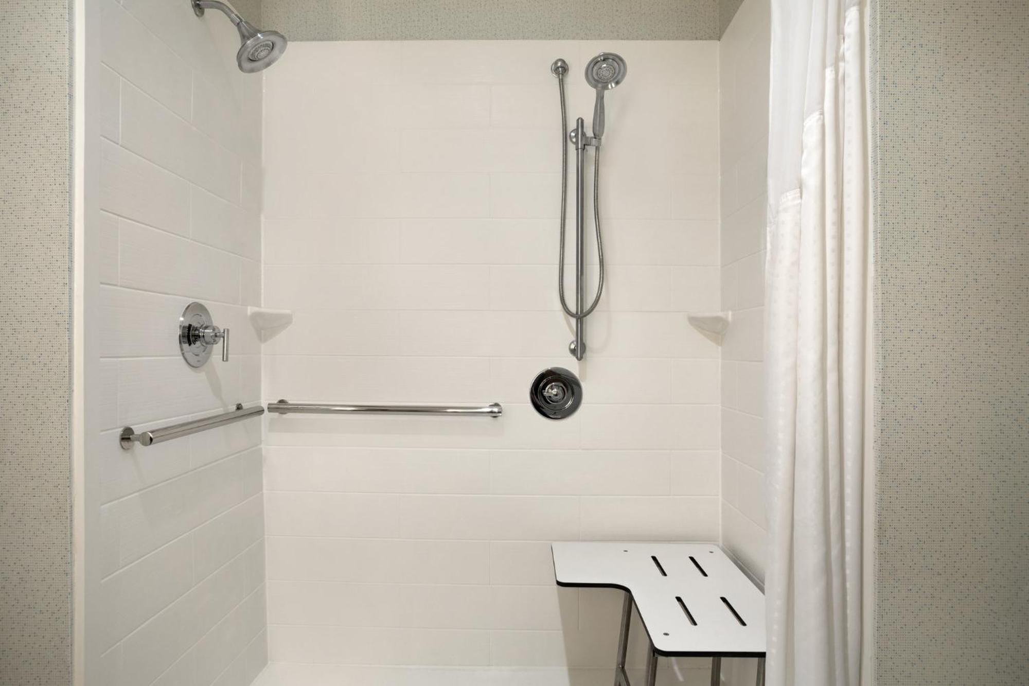 Holiday Inn Express & Suites - Mcallen - Medical Center Area By Ihg Extérieur photo