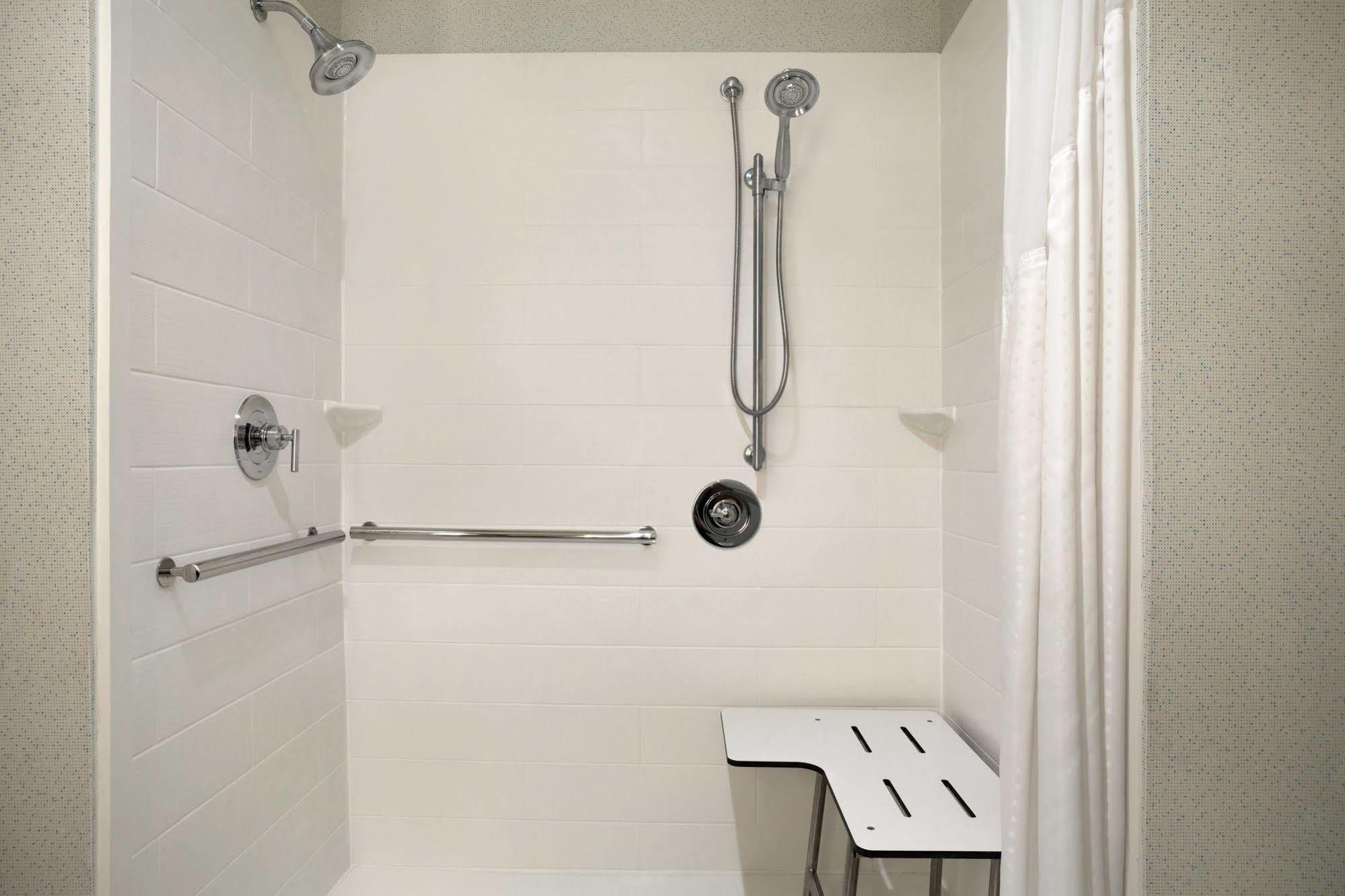 Holiday Inn Express & Suites - Mcallen - Medical Center Area By Ihg Extérieur photo
